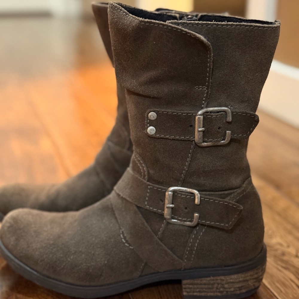 Artisan ‘Kate’ Suede Moto Biker Boots in Charcoal/Dark Taupe Made in Portugal. - Picture 5 of 15